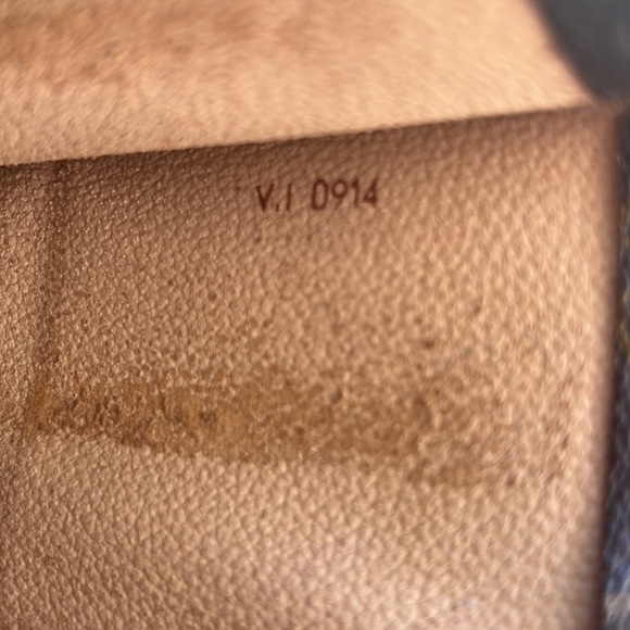 Louis Vuitton Sac Plat - Picture 4 of 10